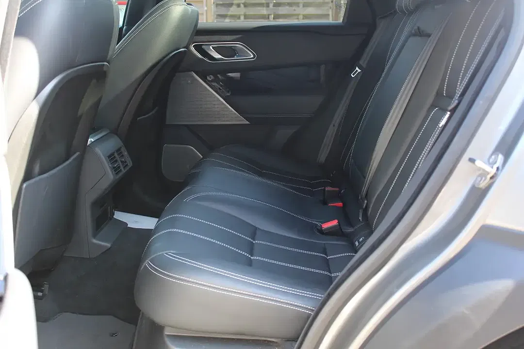 Land Rover Range Rover Velar - Thumbnail 11