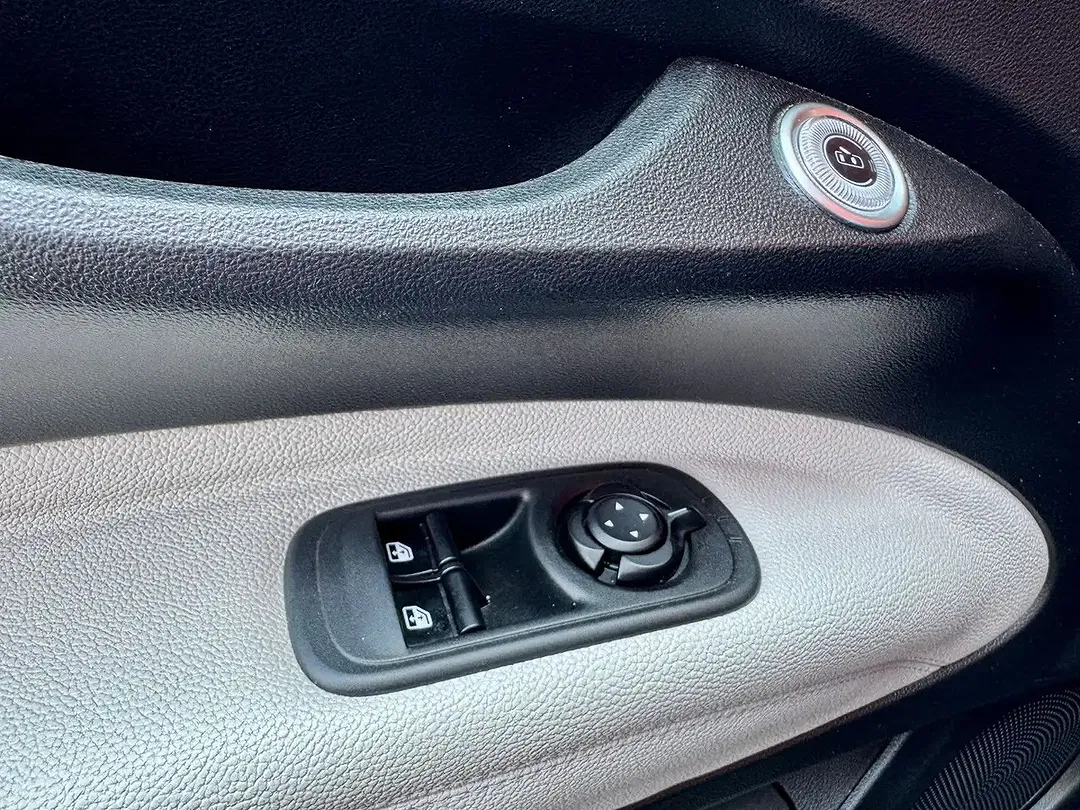 Fiat 500e - Thumbnail 11