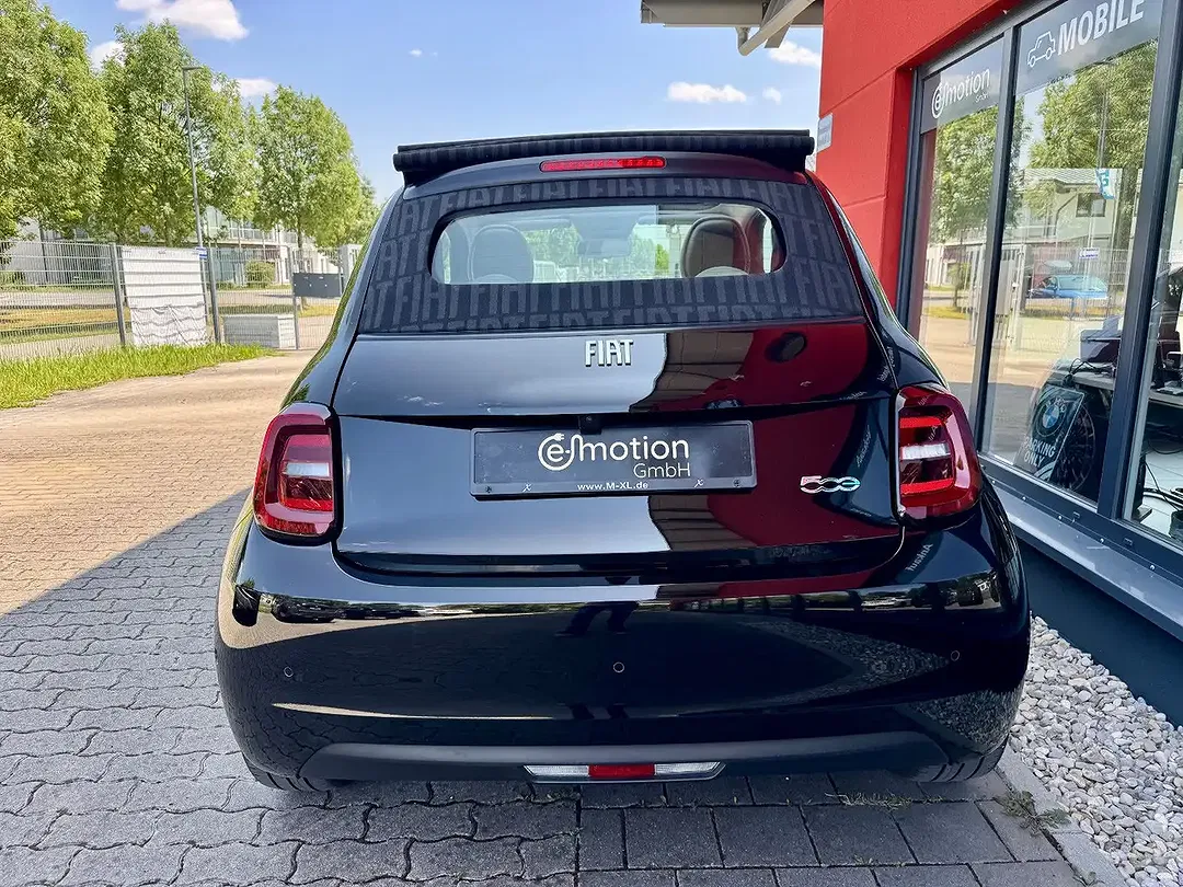 Fiat 500e - Thumbnail 4