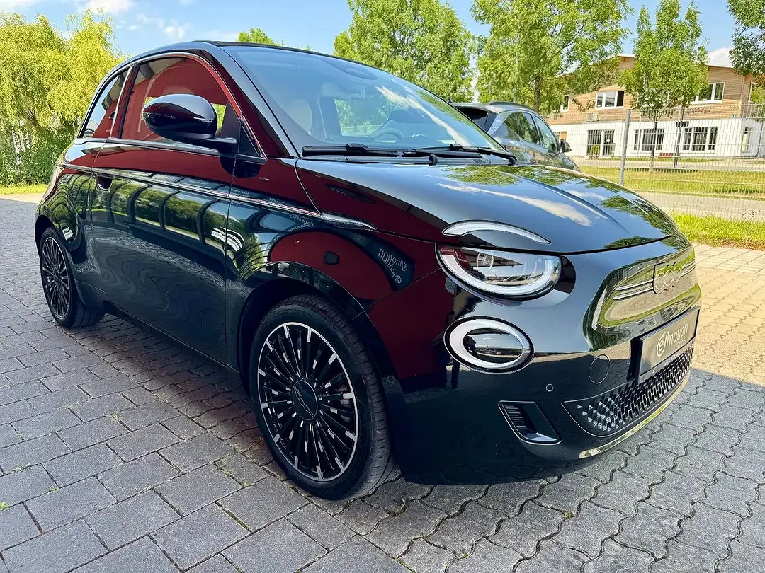Fiat 500e - Thumbnail 6