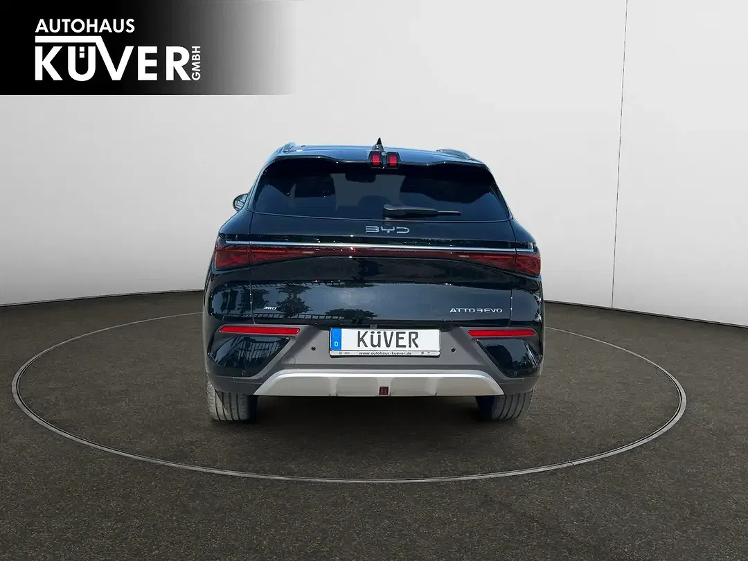 BYD Atto 3 - Thumbnail 5