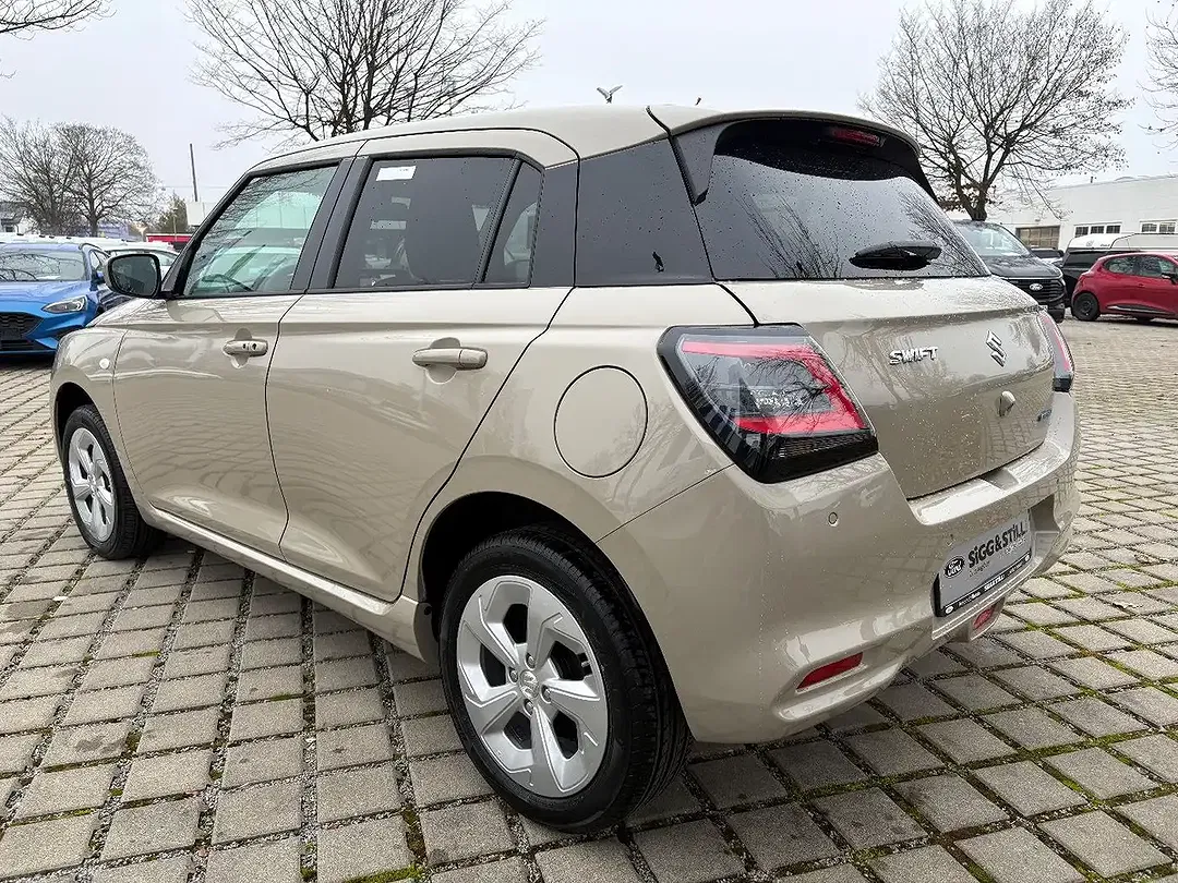 Suzuki Swift - Thumbnail 5