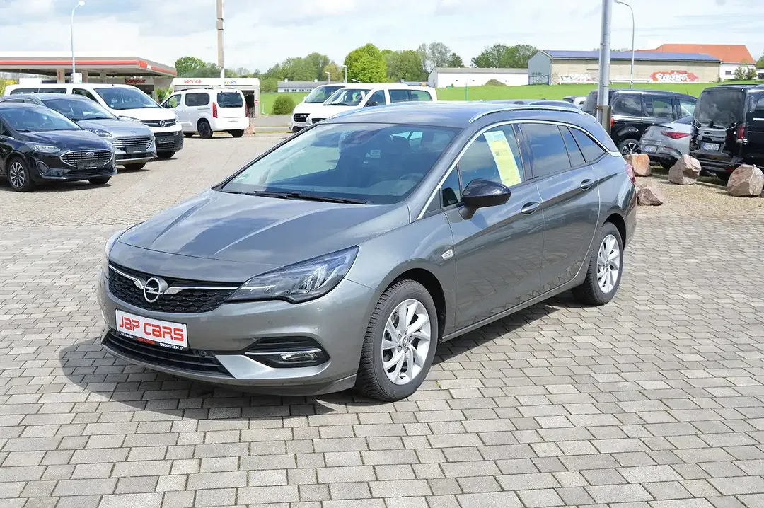 Opel Astra 1.2 Elegance - foto 1