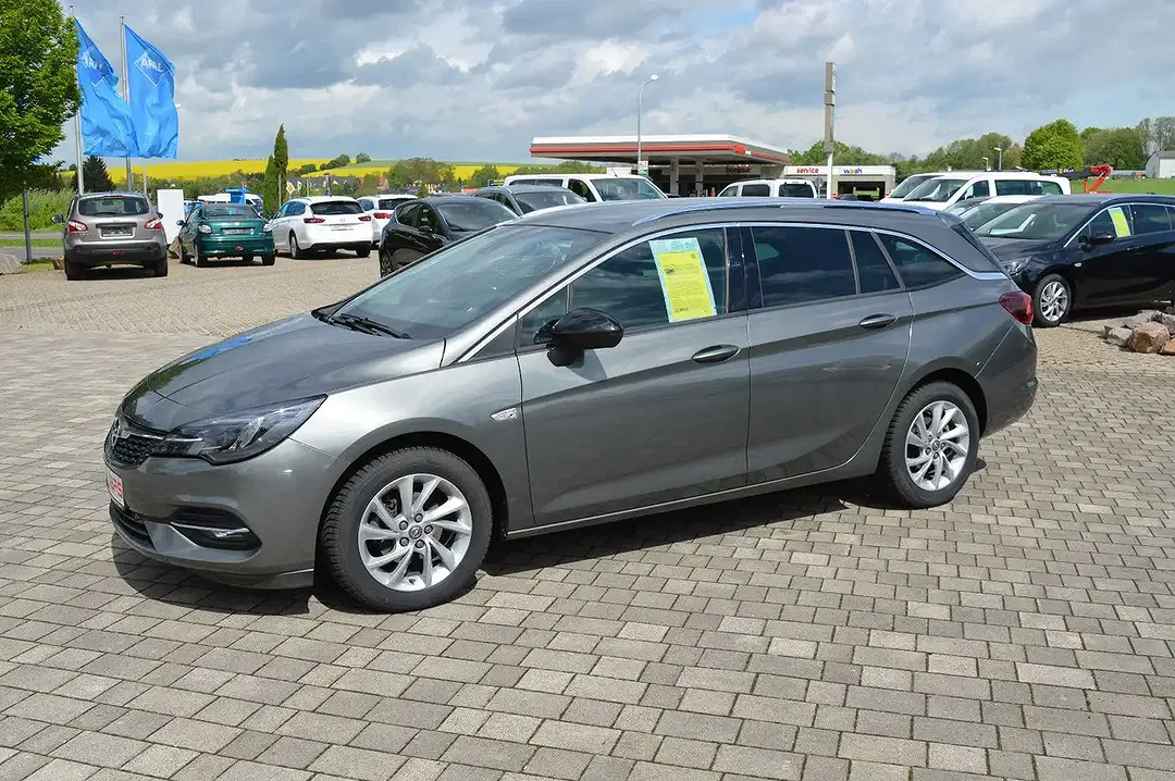 Opel Astra 1.2 Elegance - foto 7