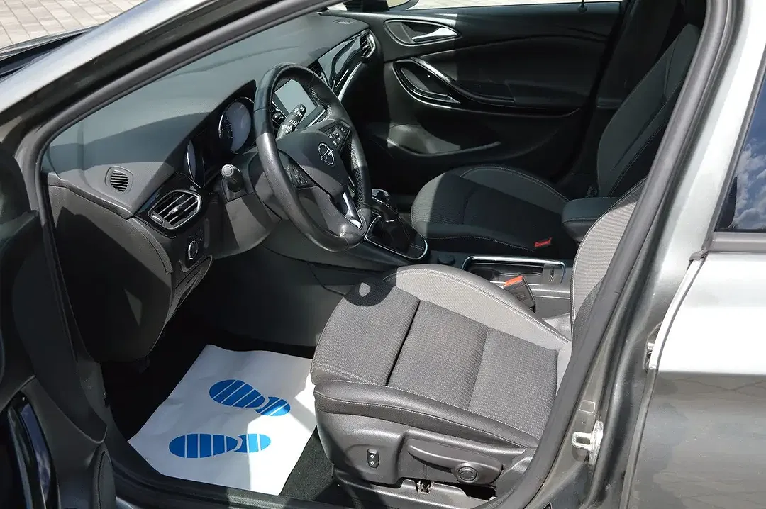 Opel Astra - Thumbnail 3