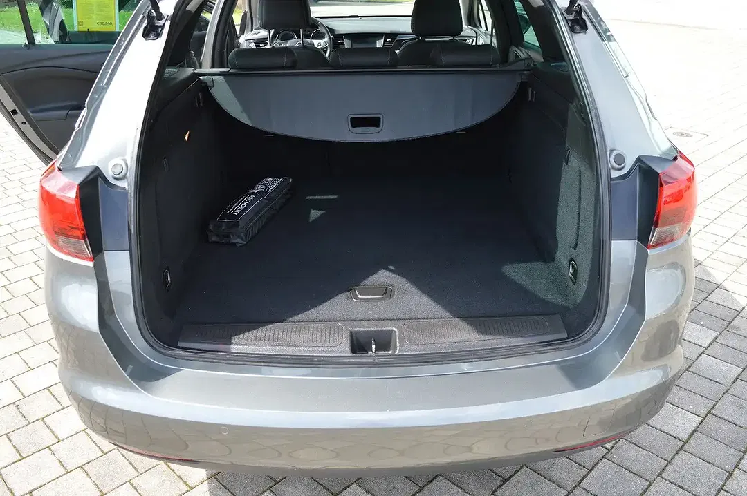 Opel Astra - Thumbnail 4