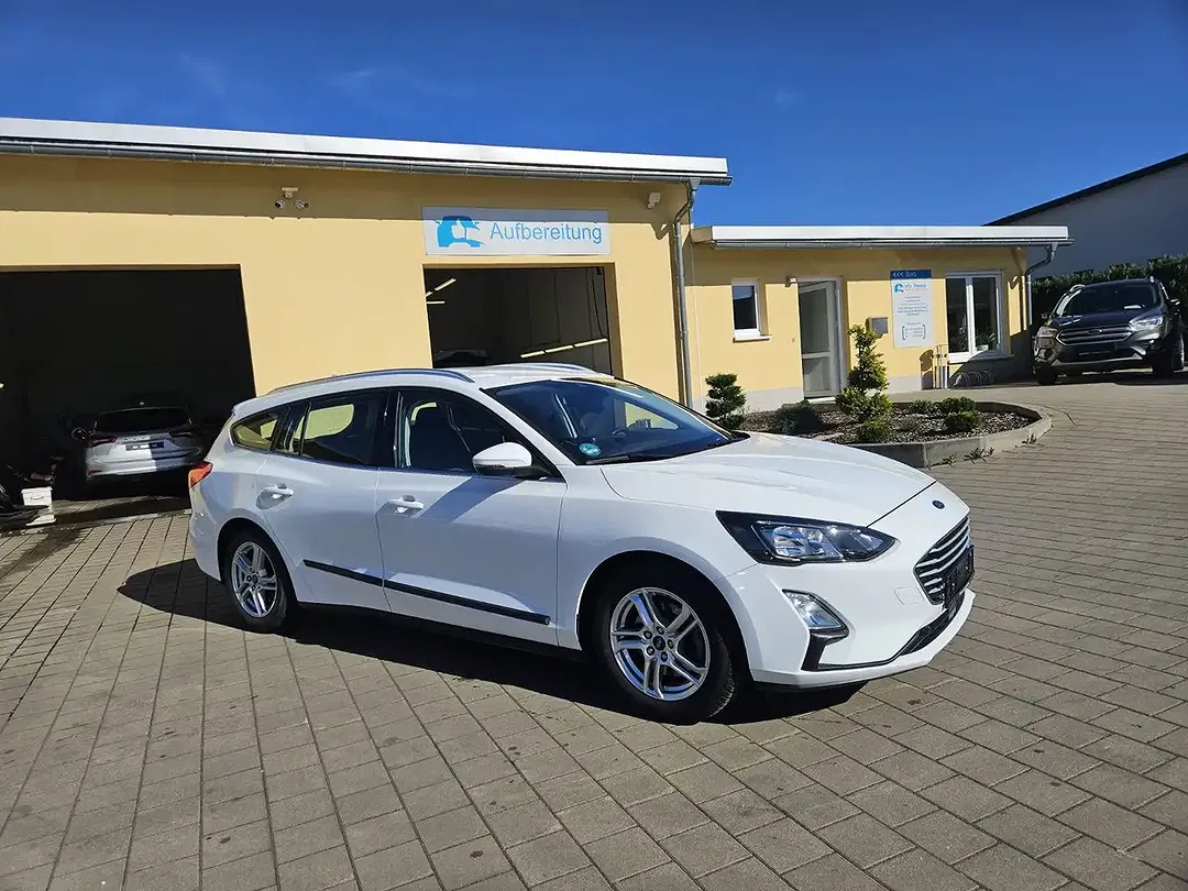 Ford Focus - foto 1