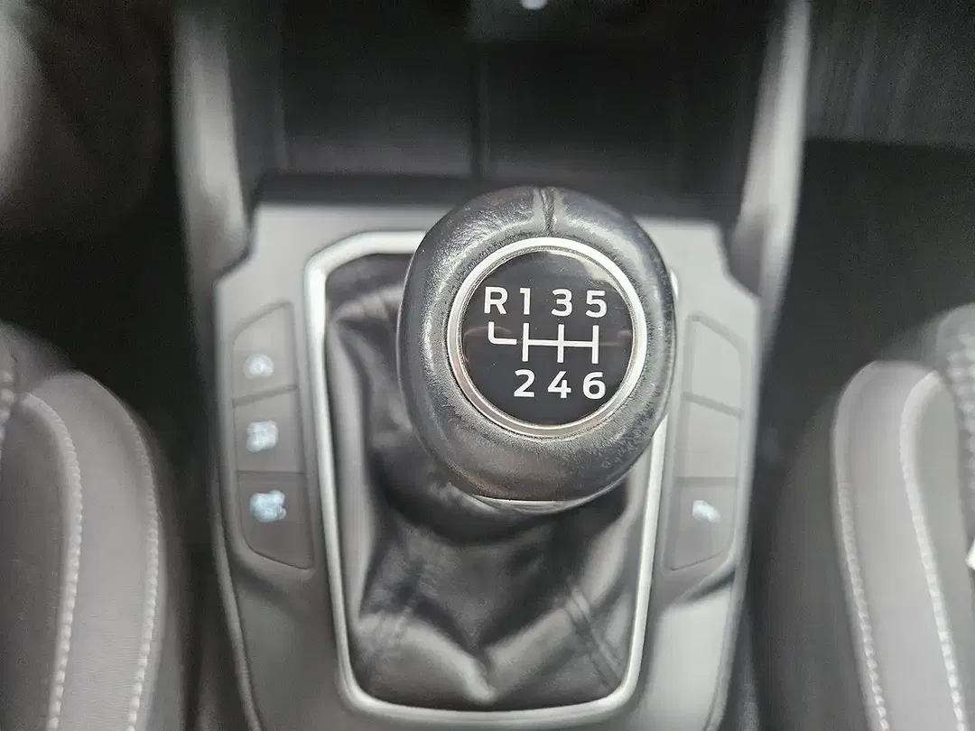 Ford Focus - Thumbnail 15