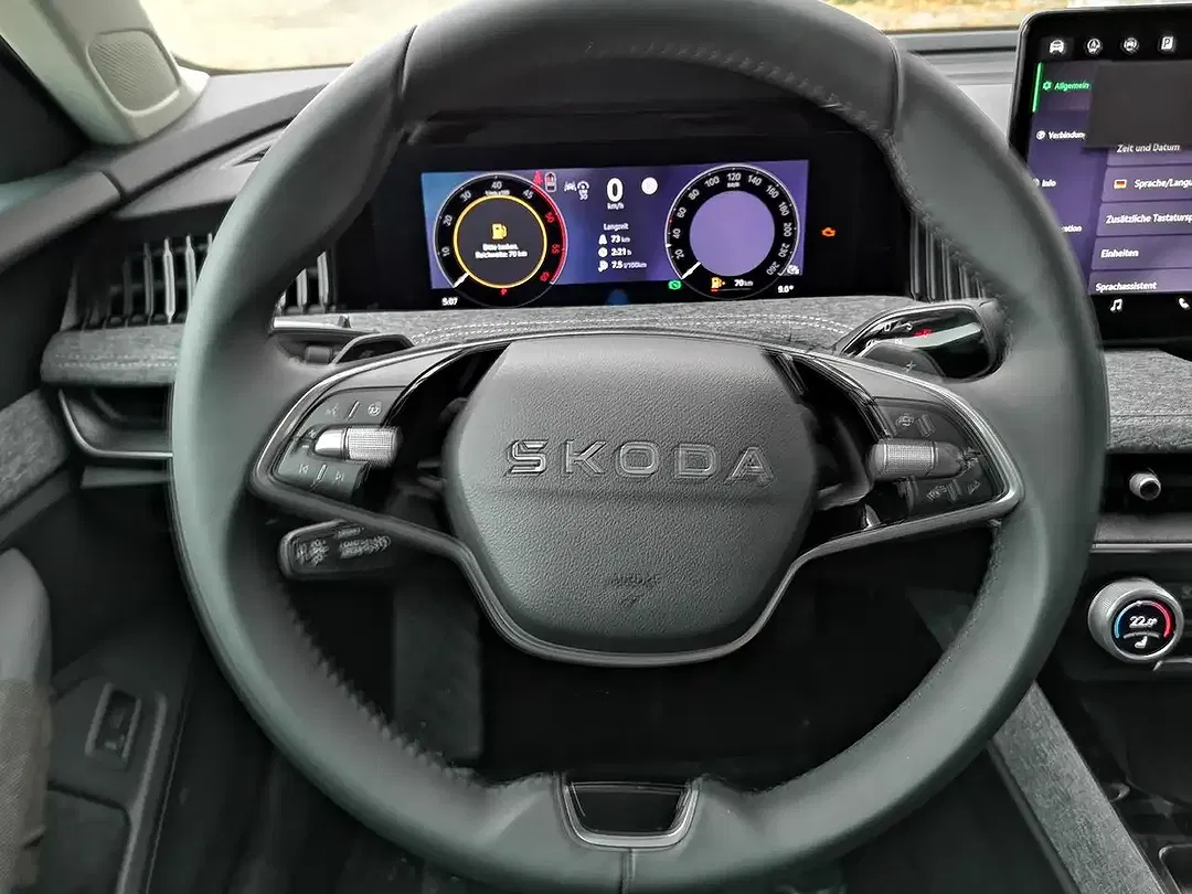 Skoda Superb - Thumbnail 5