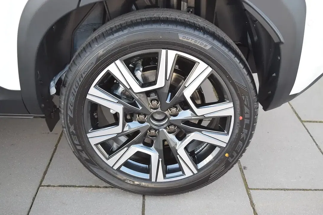 Toyota Yaris Cross - Thumbnail 6