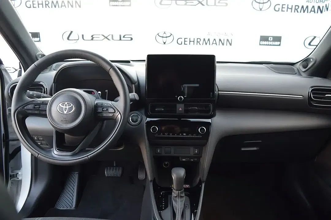 Toyota Yaris Cross - Thumbnail 9