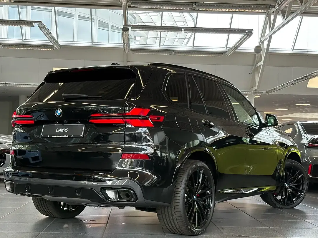 BMW X5 - Thumbnail 2