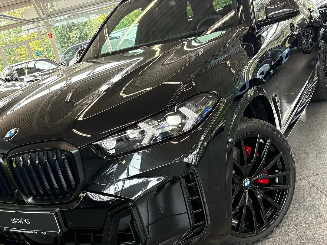 BMW X5 - Thumbnail 3