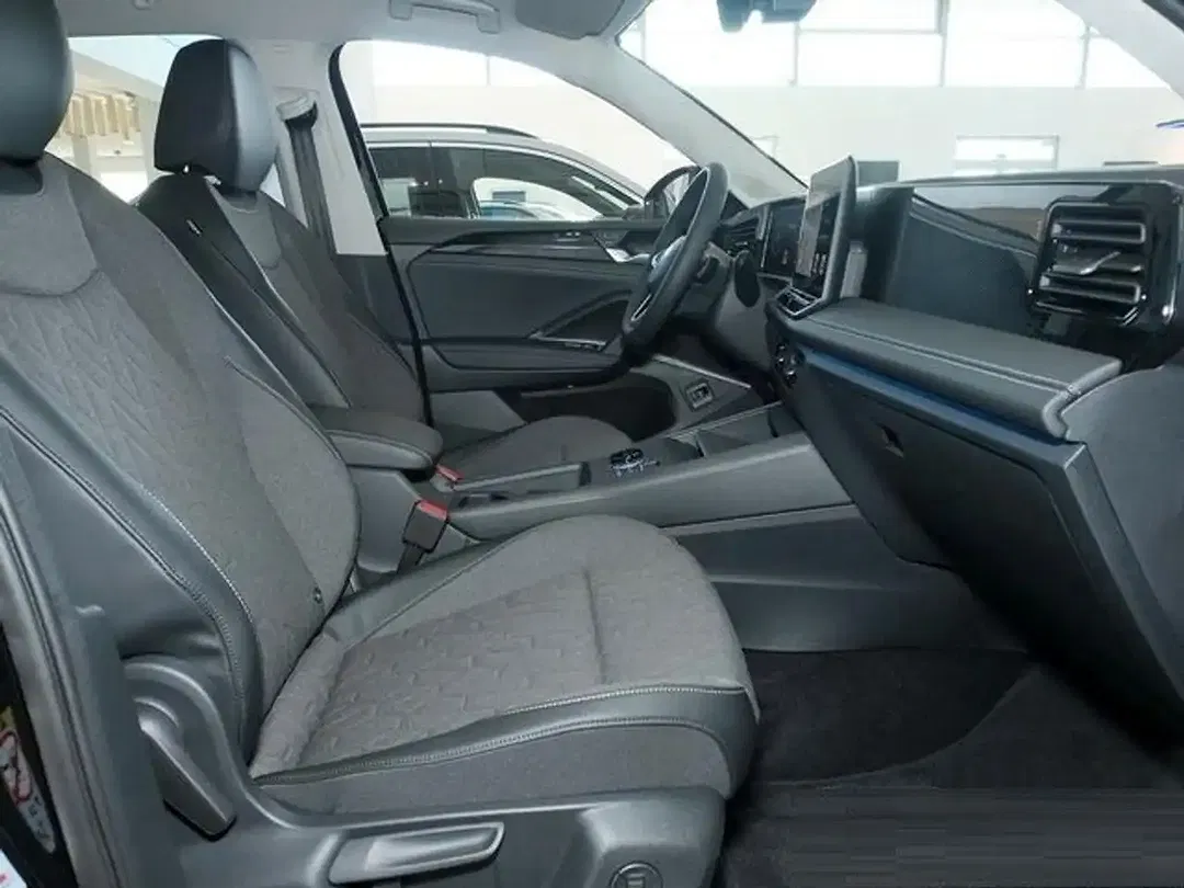 Volkswagen Tiguan - Thumbnail 7