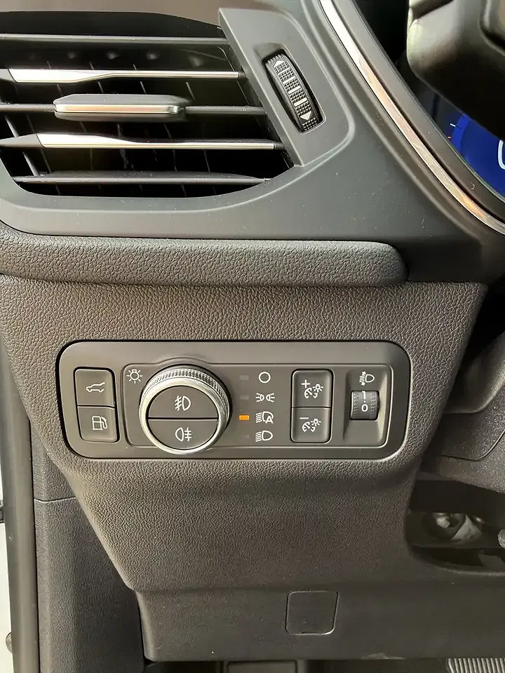 Ford Kuga - Thumbnail 12