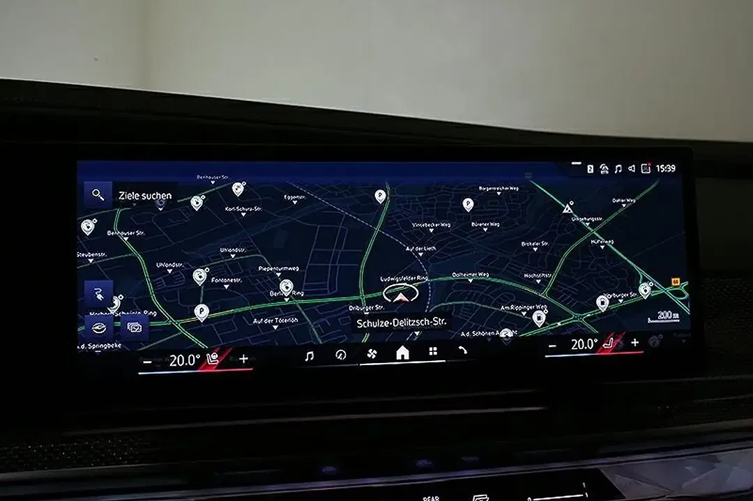 BMW i7 - Thumbnail 8