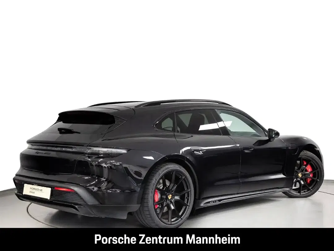 Porsche Taycan - Thumbnail 11