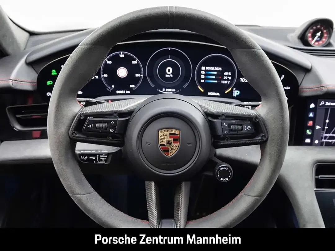 Porsche Taycan - Thumbnail 17