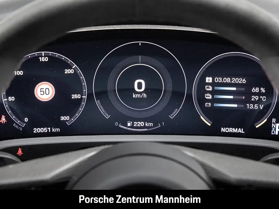 Porsche Taycan - Thumbnail 18