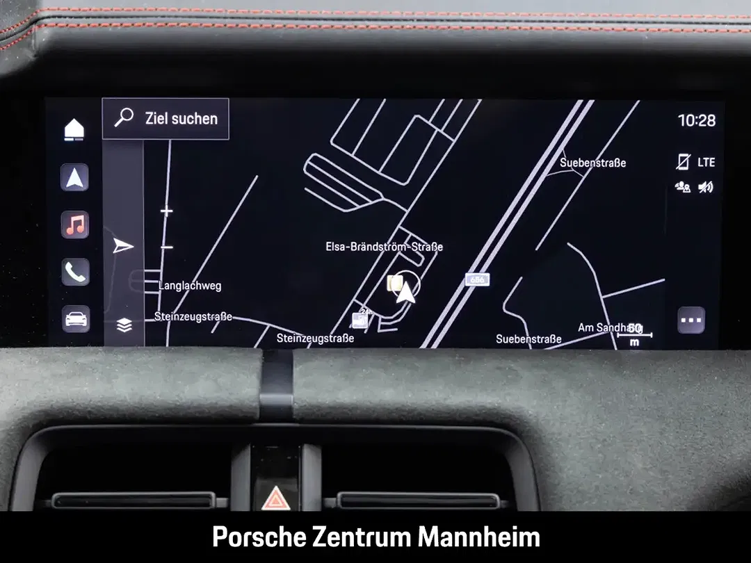 Porsche Taycan - Thumbnail 25