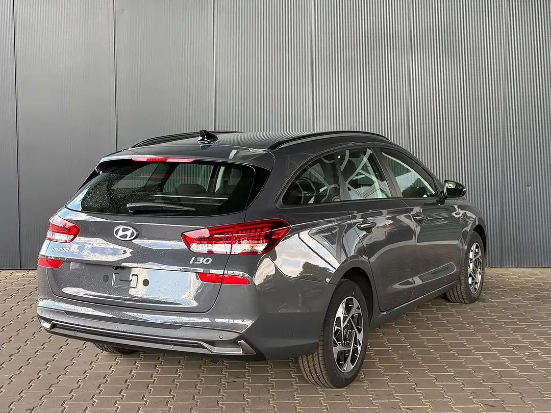 Hyundai i30 - Thumbnail 3