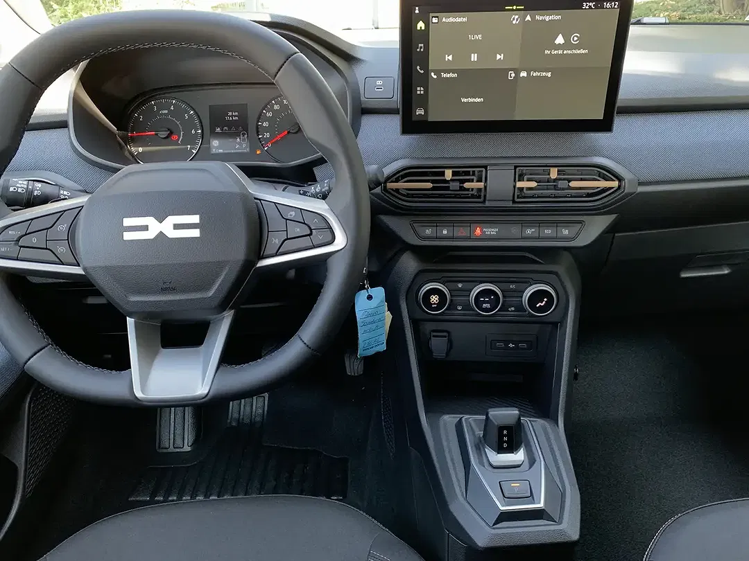 Dacia Sandero - Thumbnail 8