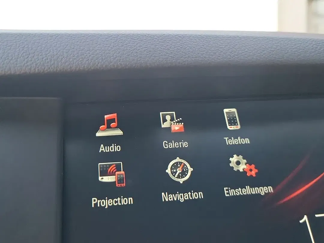 Opel Astra Premium - foto 8