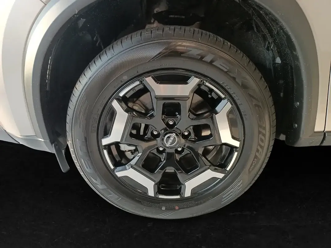 Nissan X-Trail - Thumbnail 5