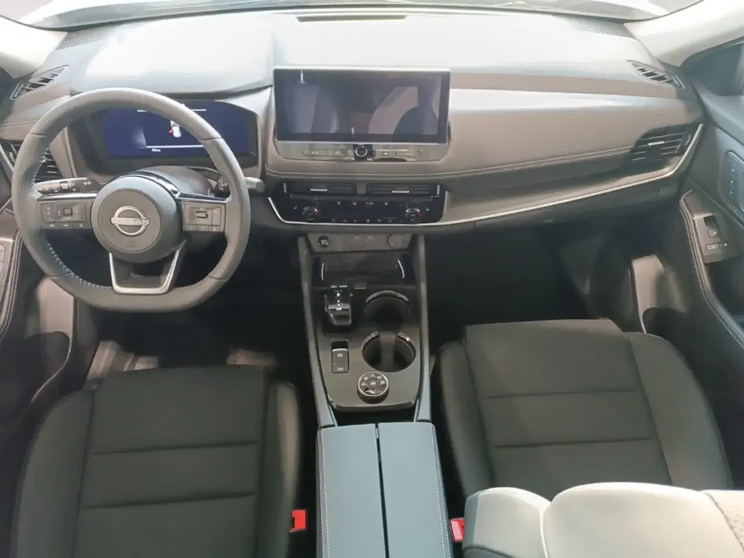 Nissan X-Trail - Thumbnail 6