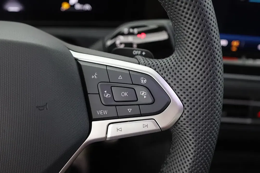 Volkswagen Tiguan - Thumbnail 12