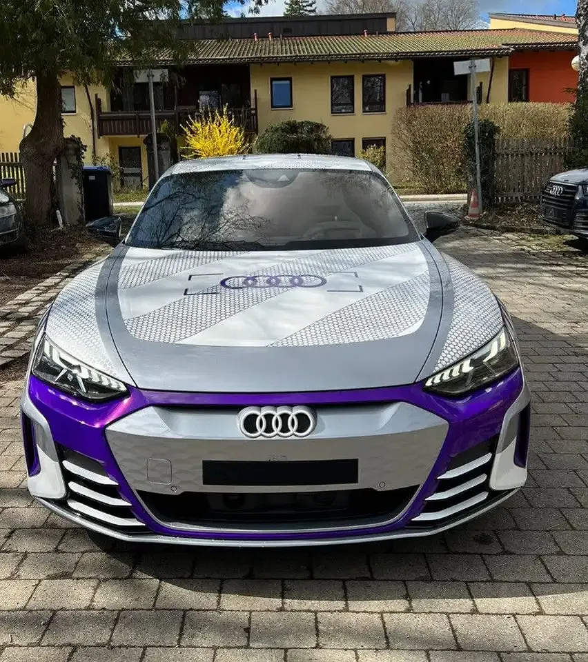 Audi e-tron GT - Thumbnail 7