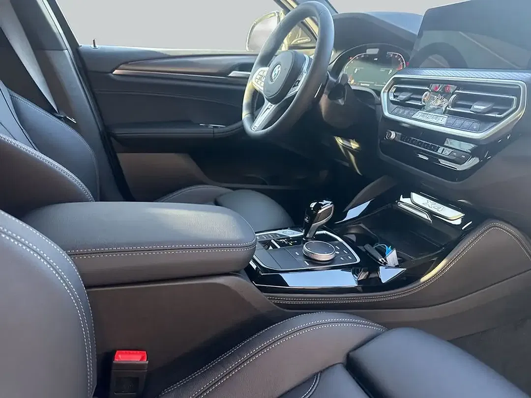 BMW X4 - Thumbnail 16