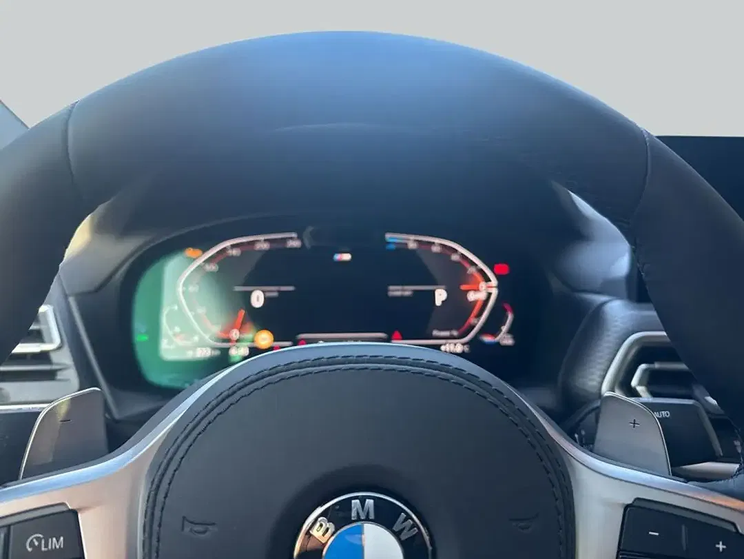 BMW X4 - Thumbnail 18