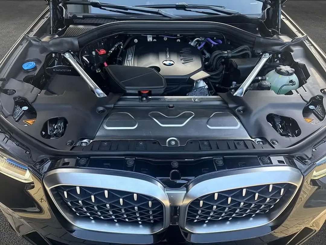 BMW X4 - Thumbnail 8
