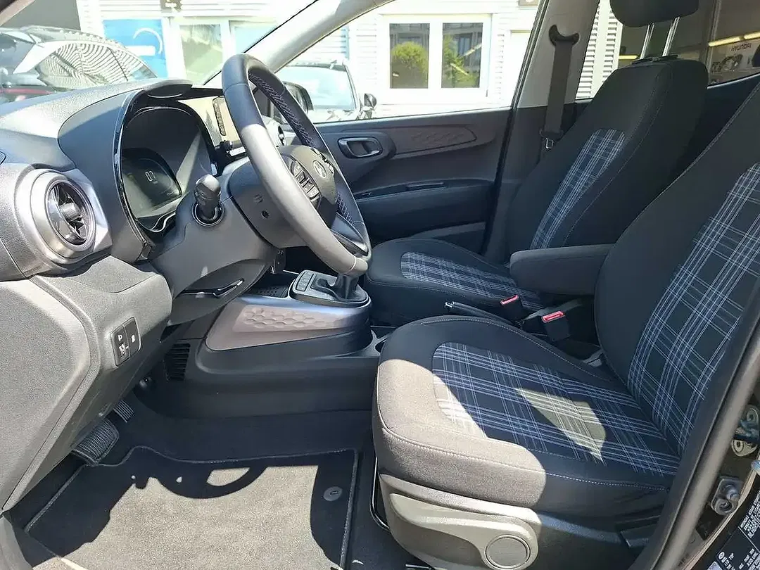 Hyundai i10 - Thumbnail 11