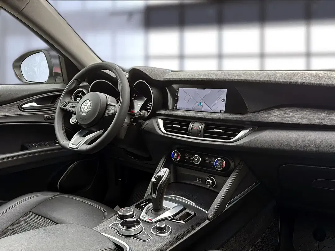 Alfa Romeo Stelvio Q4 Super Veloce - foto 8