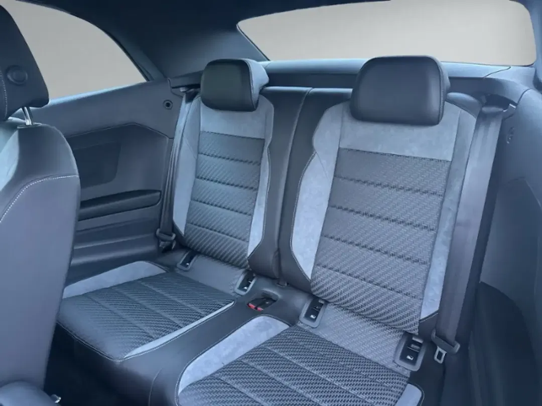 Volkswagen T-Roc - Thumbnail 9