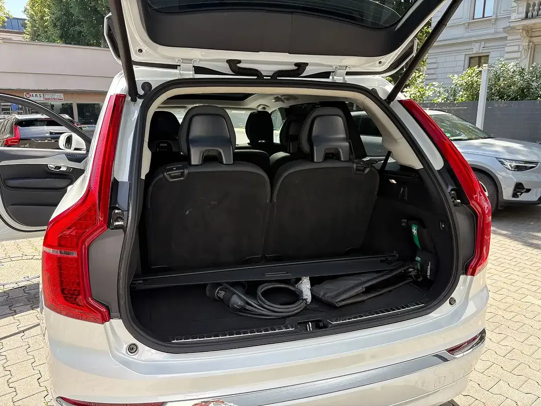 Volvo XC90 - Thumbnail 11