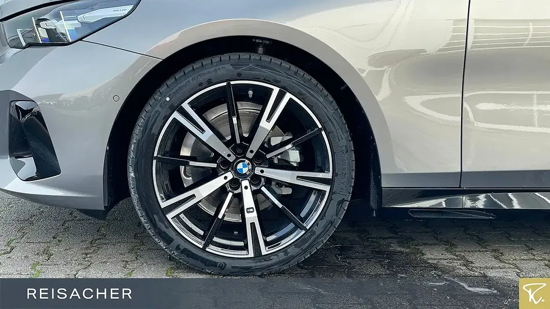 BMW 520 - Thumbnail 3