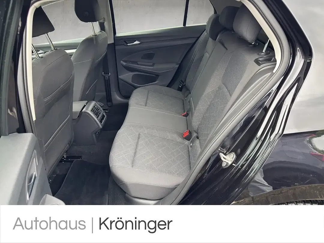 Volkswagen Golf - Thumbnail 10