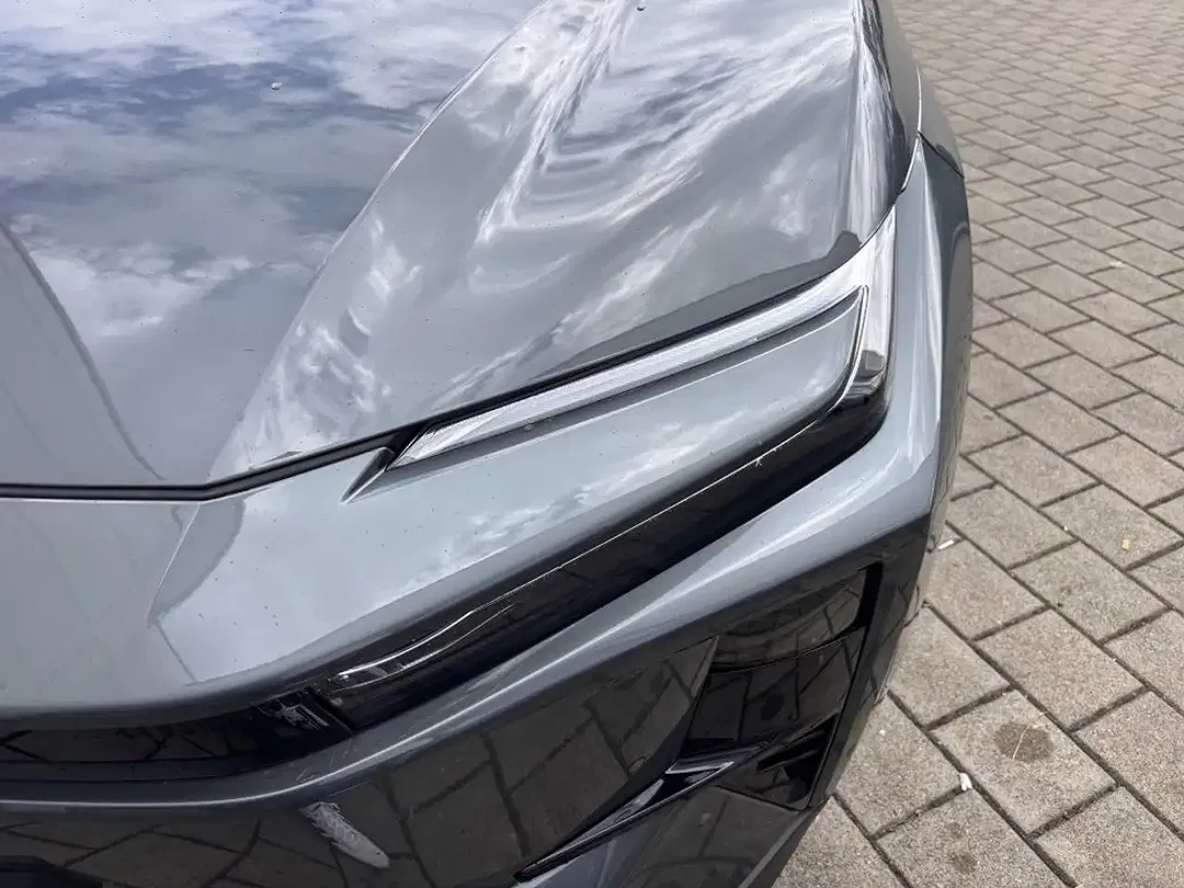Toyota C-HR - Thumbnail 10