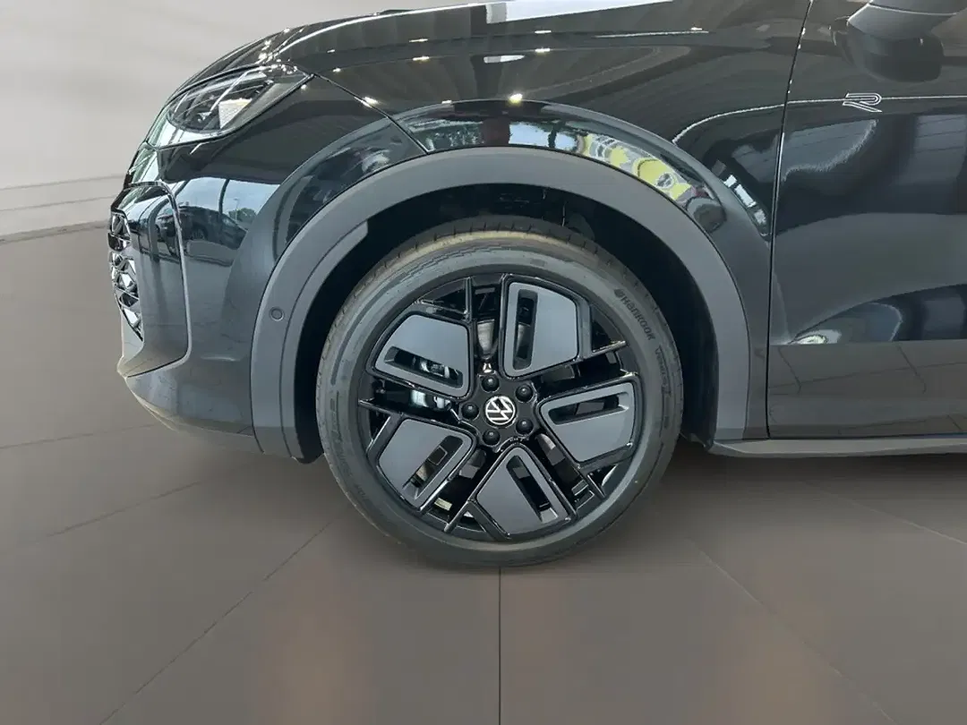 Volkswagen T-Roc - Thumbnail 6