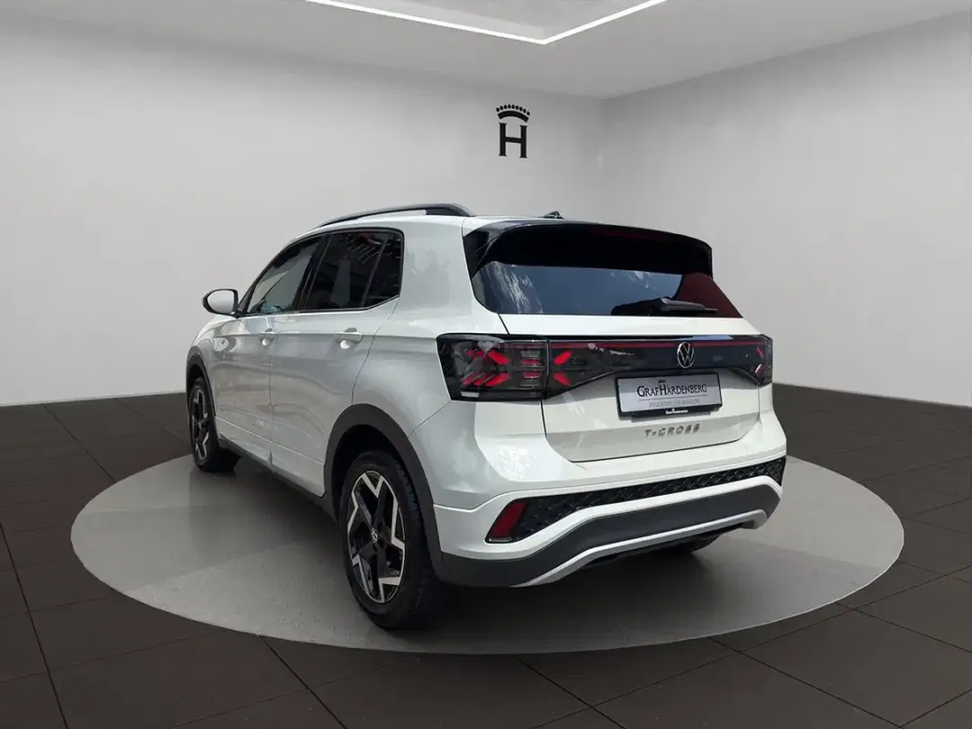 Volkswagen T-Cross - Thumbnail 4