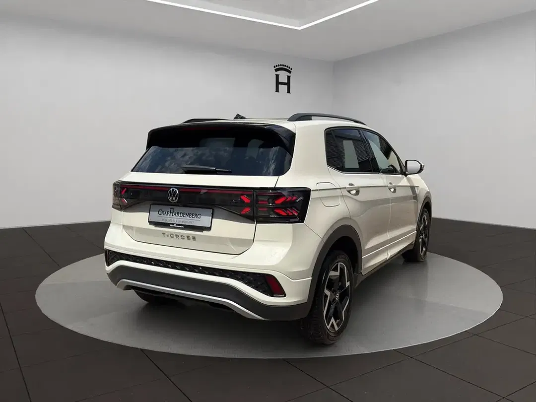 Volkswagen T-Cross - Thumbnail 6