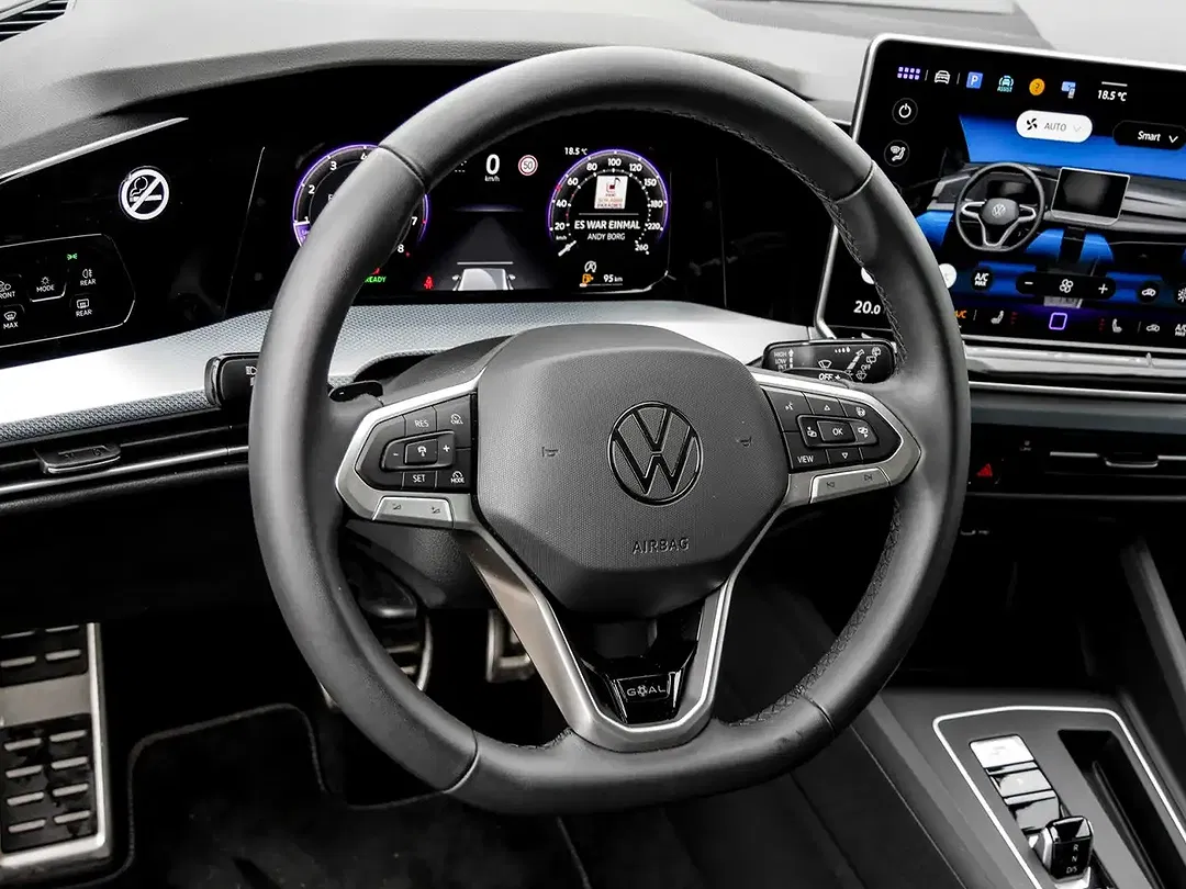 Volkswagen Golf - Thumbnail 9