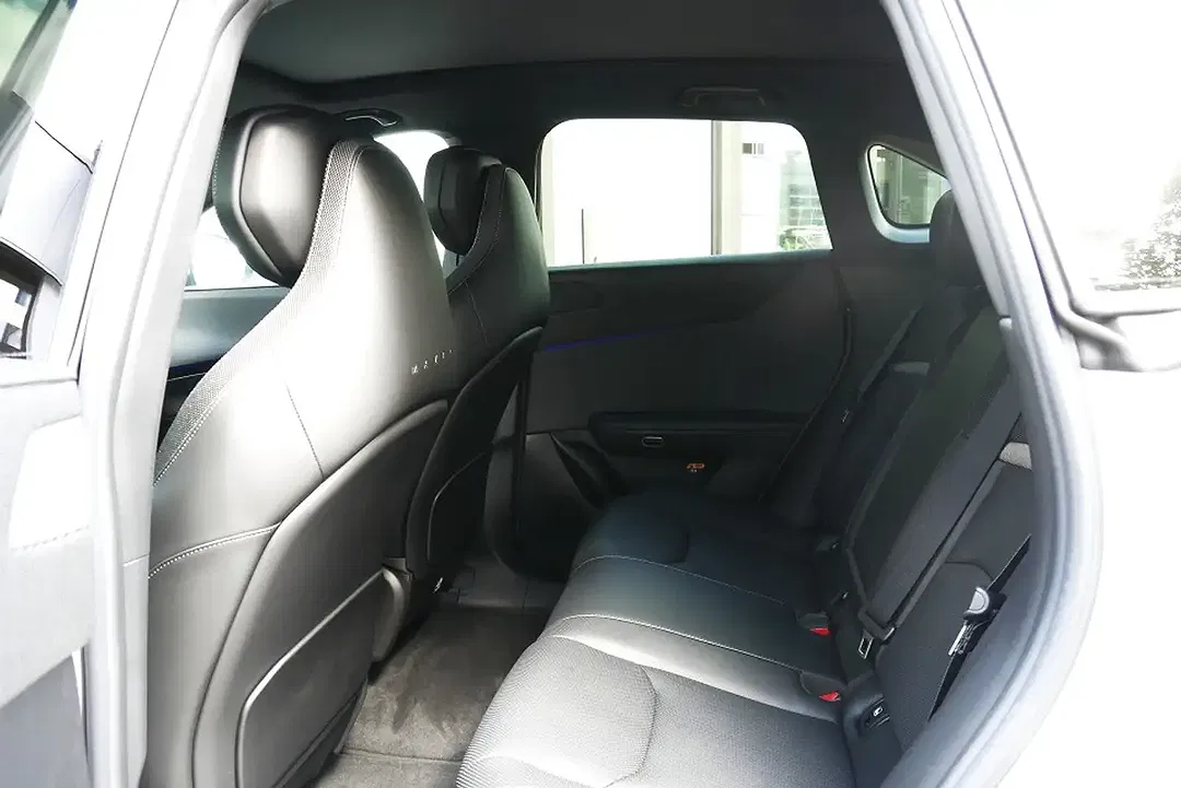 Mazda CX-6e - Thumbnail 8