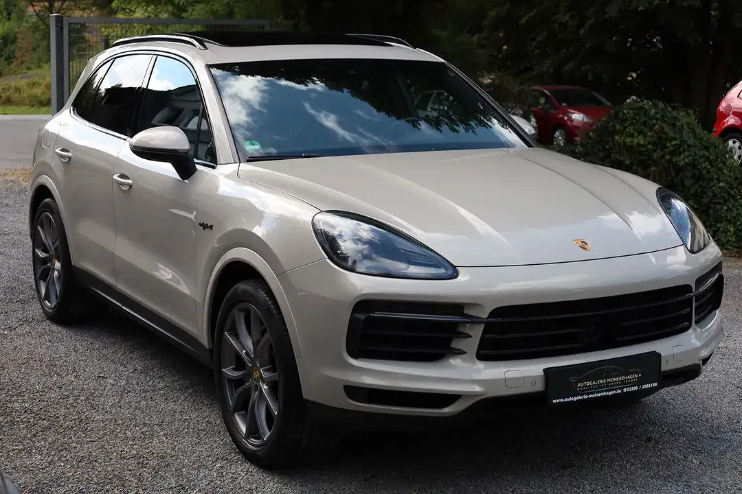 Porsche Cayenne - Thumbnail 8