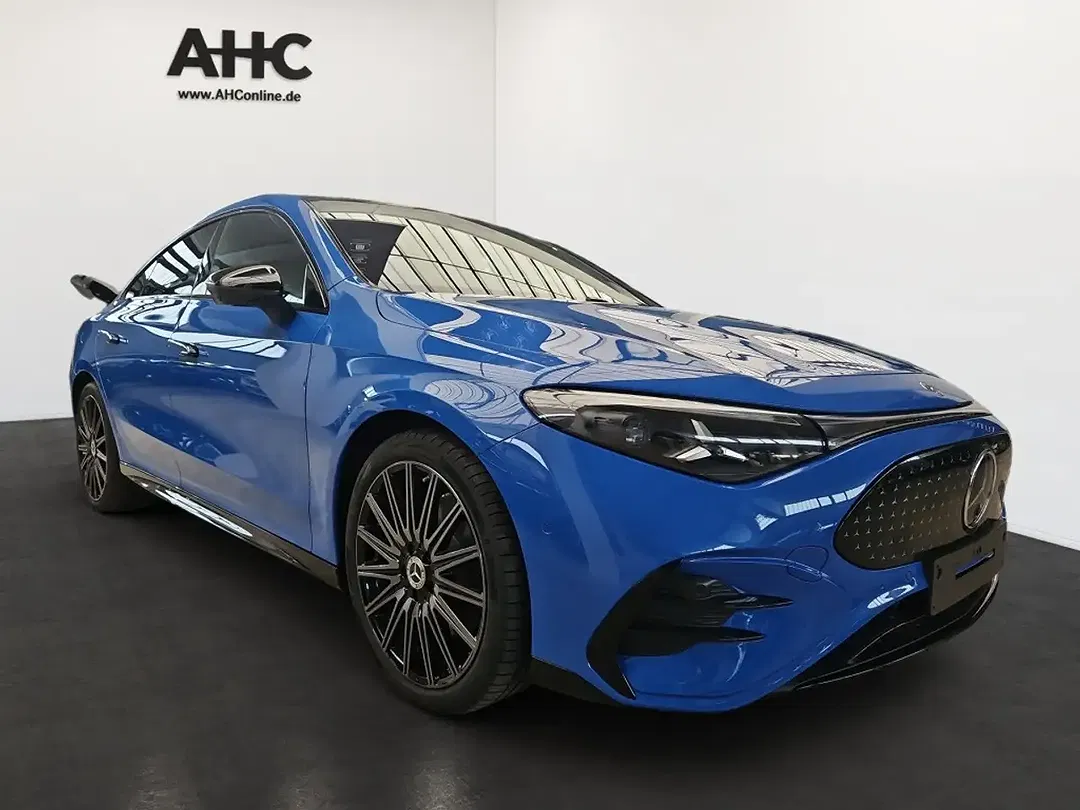 Mercedes-Benz CLA 350 - Thumbnail 2