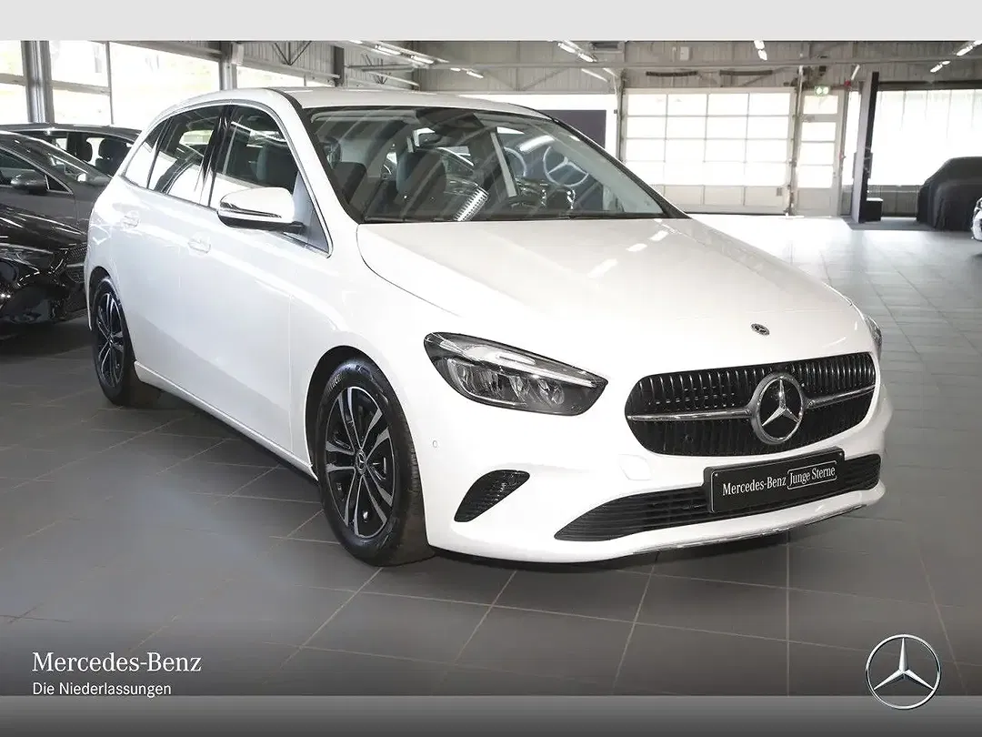 Mercedes-Benz B 200 - Thumbnail 9