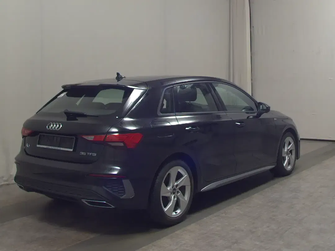 Audi A3 - Thumbnail 3
